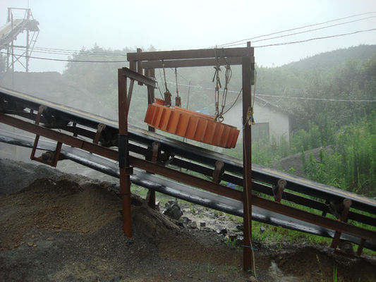 Localização do serviço local Nenhuma Faixa transportadora seca suspensa Separador de ferro eletromagnético