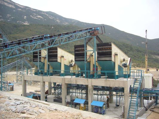 2023 GUOTE Separador de areia Máquina móvel de tela vibratória de pedra com tensão de 220/380V