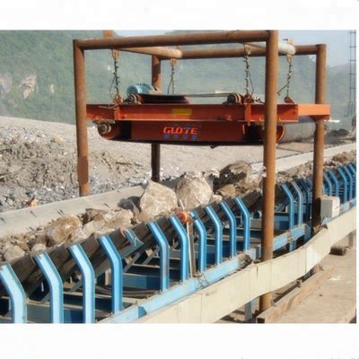Separador magnético de correia transportadora com RCYD Remover de ferro autocarregamento a preços competitivos